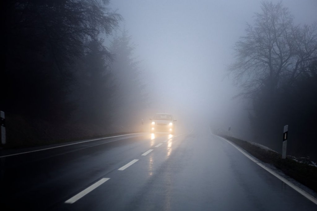 Nebel: Welches Auto-Licht bei schlechter Sicht richtig ist